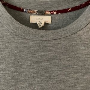 Long sleeve, open shoulder